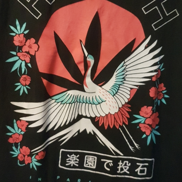 HIGH in PARADISE Spencer's Teeshirt - Picture 3 of 11